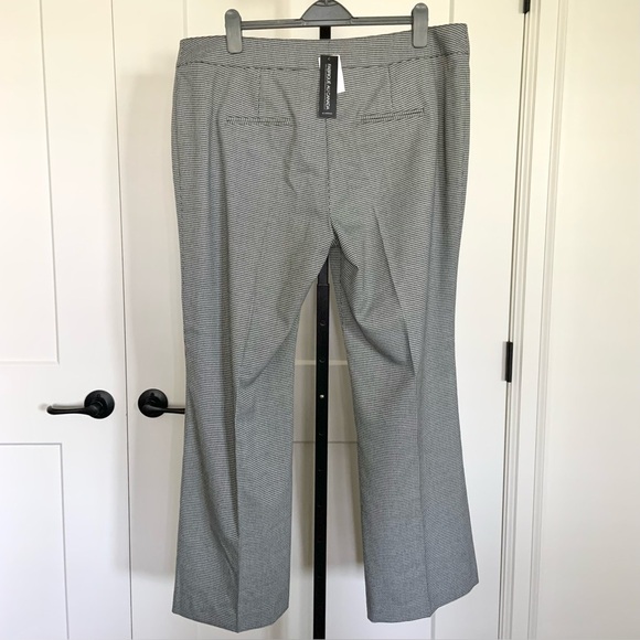 Le Chateau houndstooth flared pants NWT - Picture 8 of 8